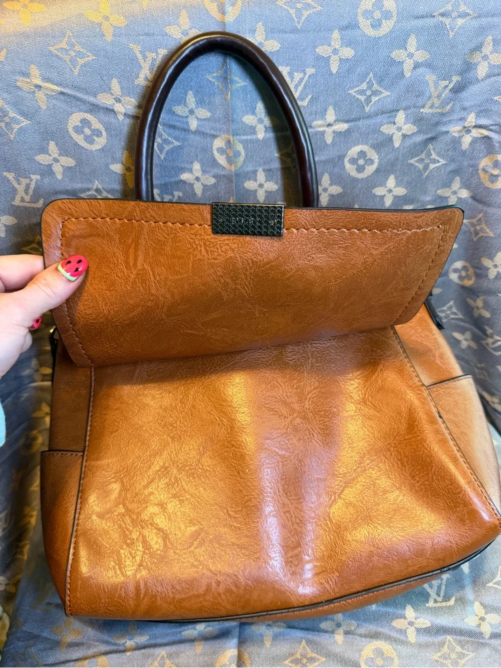 Bueno versatile tan